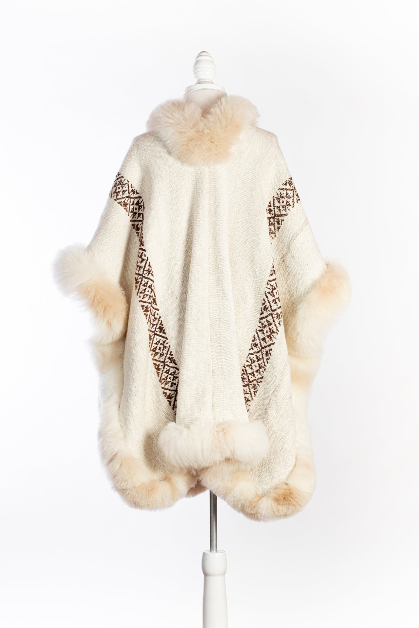 Cream Alpaca Cape | Sacred Waters | Cape 752