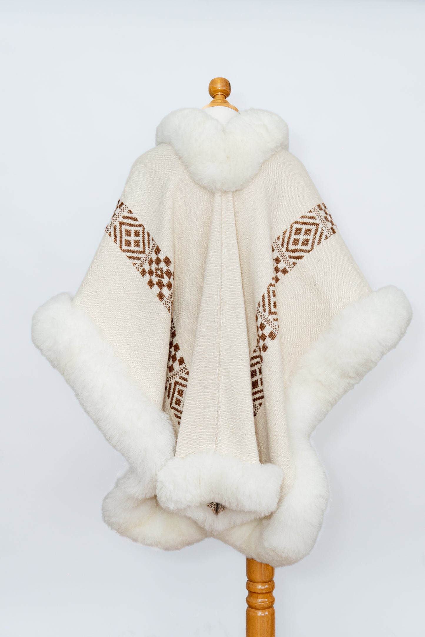 Cream Adult Alpaca Cape | Reflecting Heavens | Cape 796A