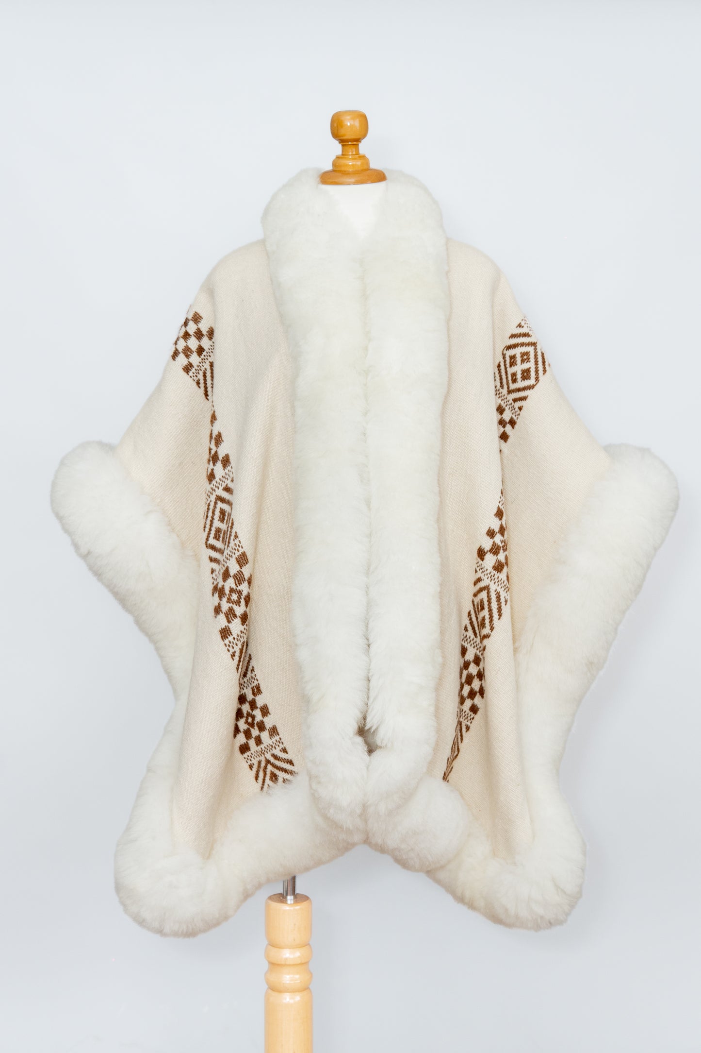 Cream Adult Alpaca Cape | Reflecting Heavens | Cape 796A